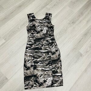 Jennifer Lopez Black and Gray Patterned Dress‎ w/zippered back